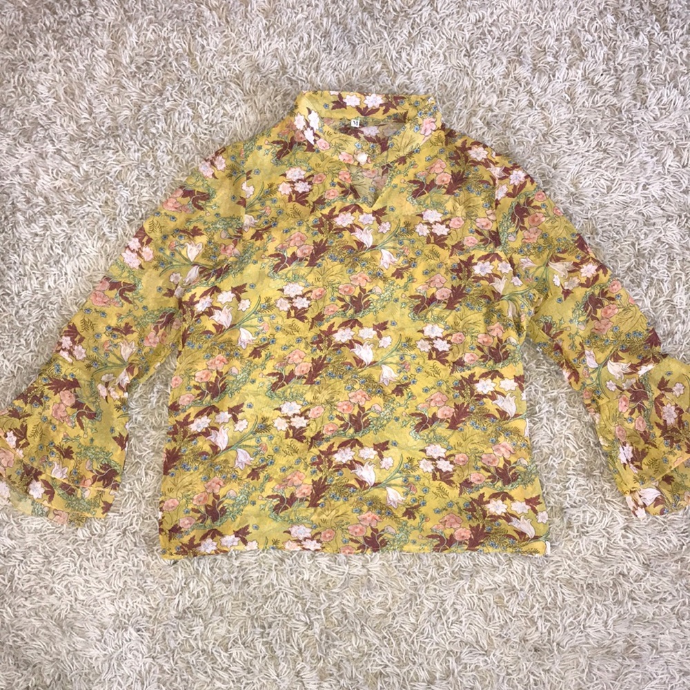 Boutique Vintage-Look Top